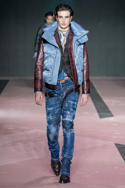 Look 40